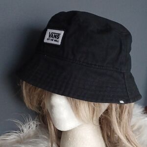 Vans Off The Wall Bucket Hat
